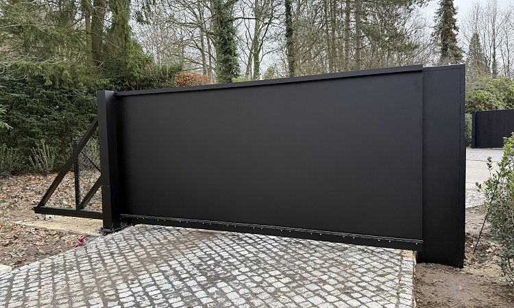 Design schuifpoort met LED-Line — Linter
