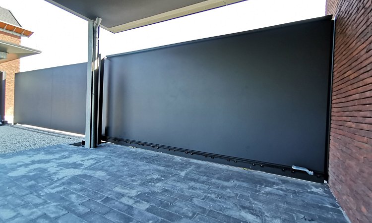 Design schuifpoorten uit één grote naadloze plaat - Stevoort