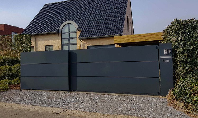 Moderne aluminium schuifpoort - Gingelom