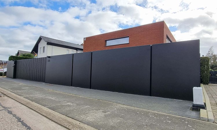 Aluminium schuifpoort met vaste panelen - Cupro