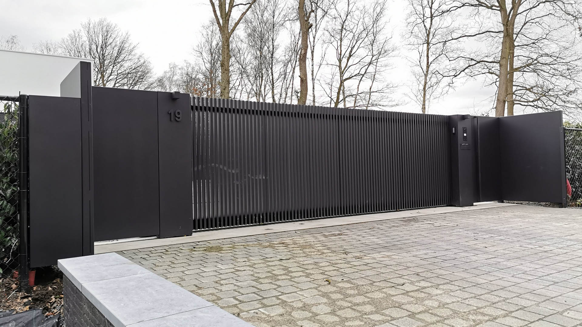 Exclusieve design poort Lamels | Panel - Schilde