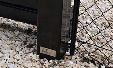 Klassieke siermeedwerk schuifpoort met spijlen te lanaken, limburg