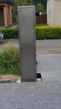 Moderne  metalen schuifpoort met stalen kokerprofielen Leuven