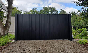 Aluminium schuifpoort op rail in stijl Lamels - Bolderberg