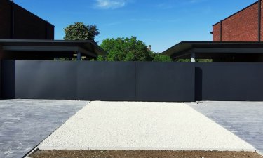 Design schuifpoorten uit één grote naadloze plaat - Stevoort